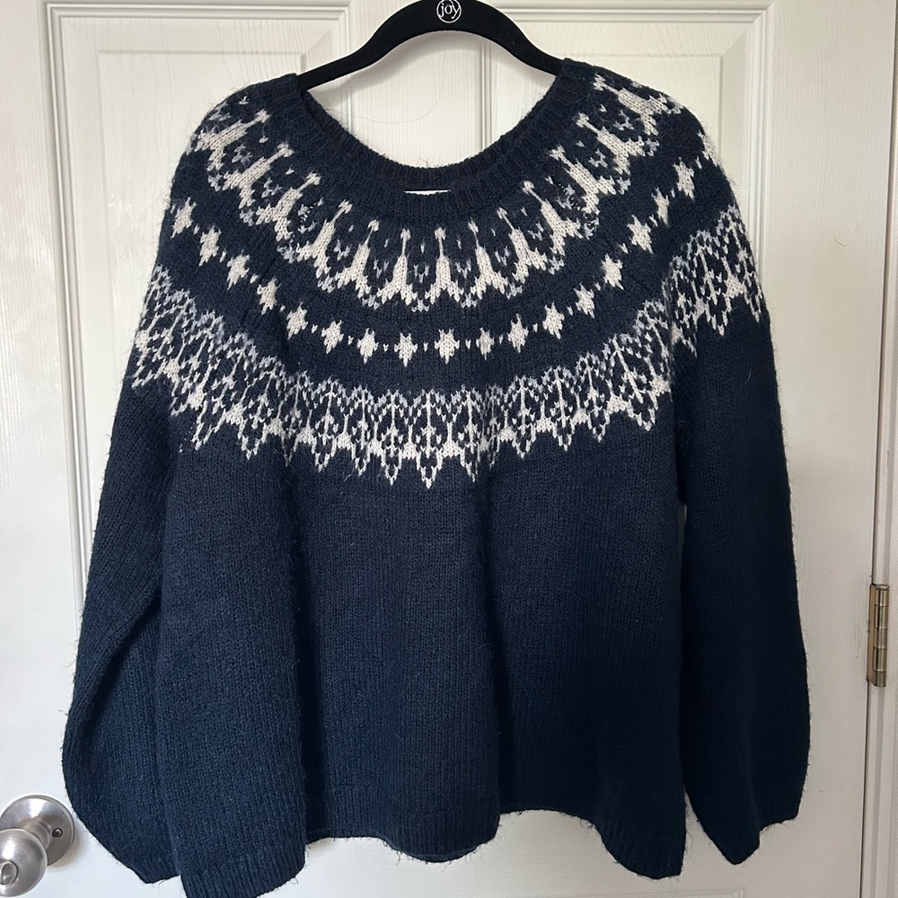 Old Navy Knit Sweater